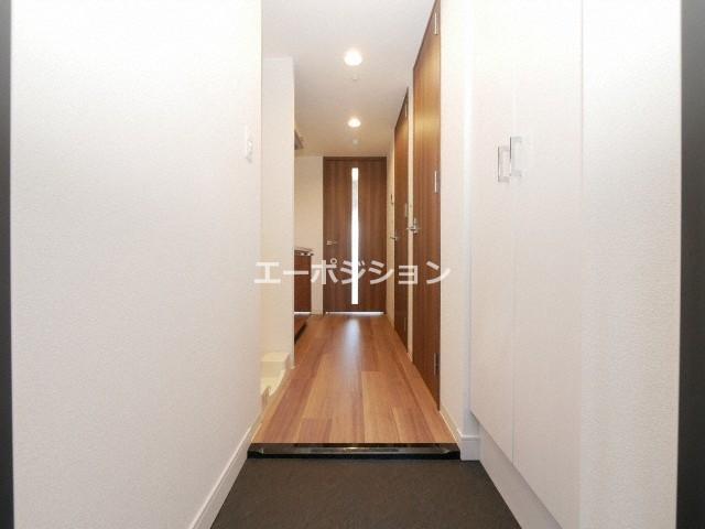 玄関　スプランディッド難波WEST