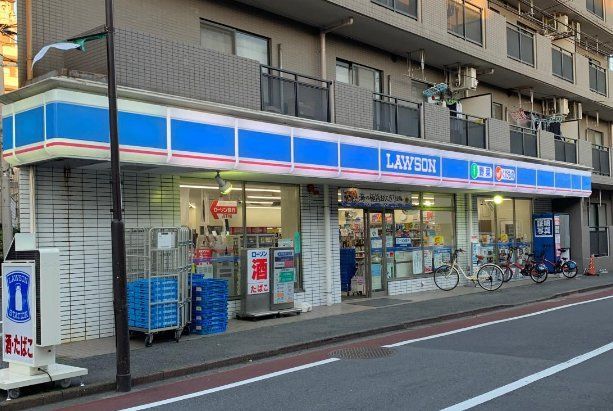 コンビニ　ローソン新蒲田1丁目店（コンビニ）まで200m