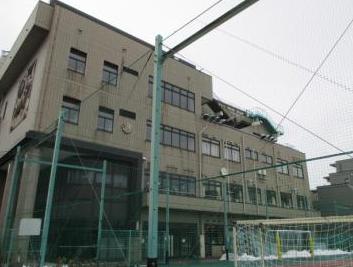 小学校　ひぐらし小学校（小学校）まで485m