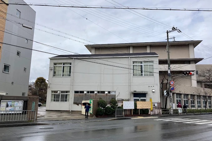 小学校　京都市立朱雀第一小学校（小学校）まで420m