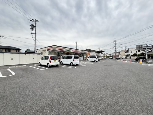 コンビニ　セブン-イレブン 忠岡中１丁目店（コンビニ）まで604m
