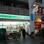 コンビニ　ローソンストア100新開地駅前店（コンビニ）まで102m