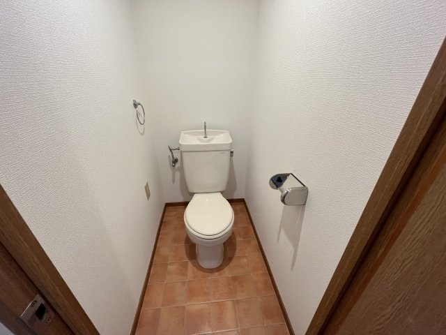 トイレ　シンプルで使いやすいトイレです♪