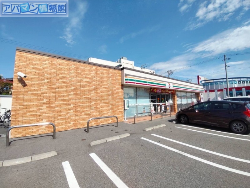 コンビニ　セブンイレブン新潟寺尾台2丁目店（コンビニ）まで182m