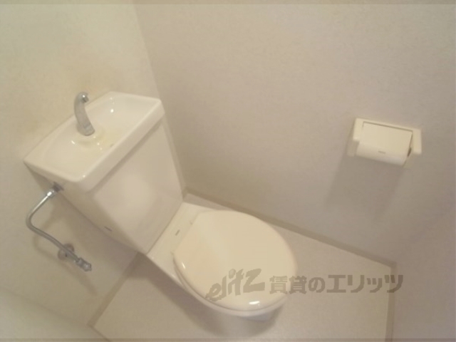 ハウスセゾン鞍馬口のトイレ写真