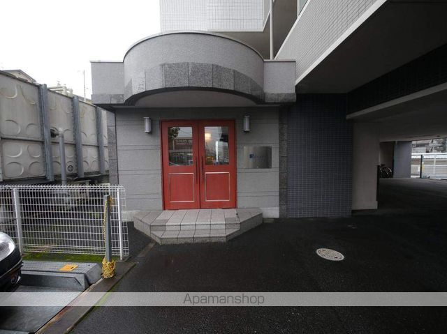 仙台市地下鉄南北線 泉中央駅 徒歩10分 11階建 築21年の外観写真