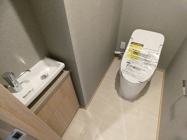 トイレ　※別室参考写真