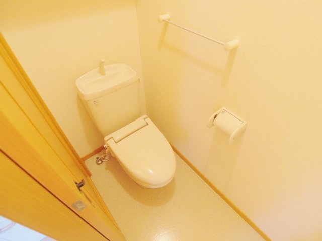 オ・ソレイユ Aのトイレ写真