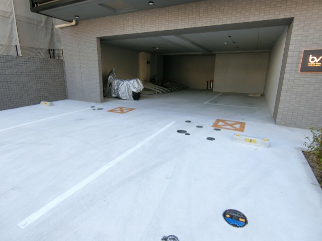 駐車場　詳細は、RISUMO江坂本店→06 6155-7137まで♪