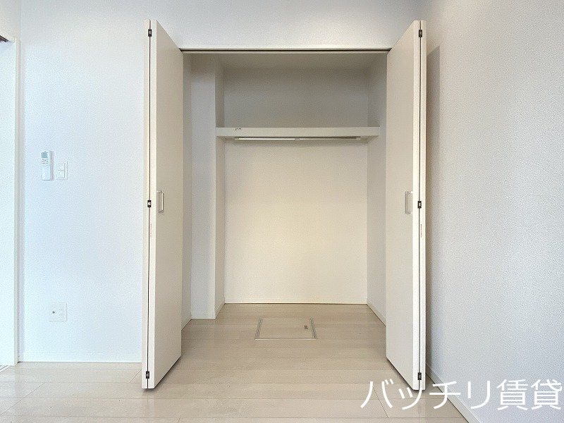 収納　同型タイプの為、現状を優先致します。
