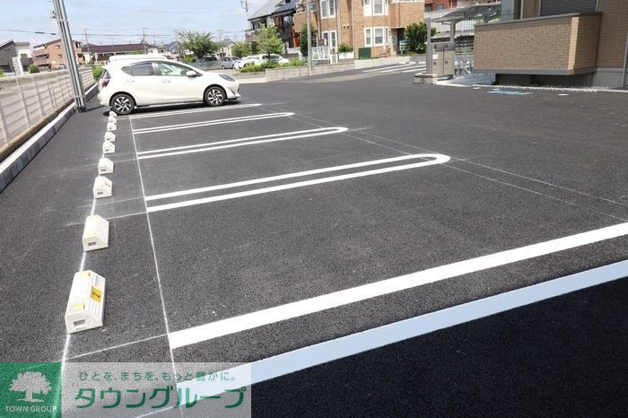 駐車場　駐車場