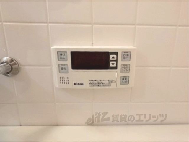 その他設備　給湯器リモコン