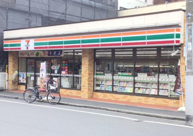 コンビニ　セブンイレブン墨田菊川1丁目店（コンビニ）まで200m