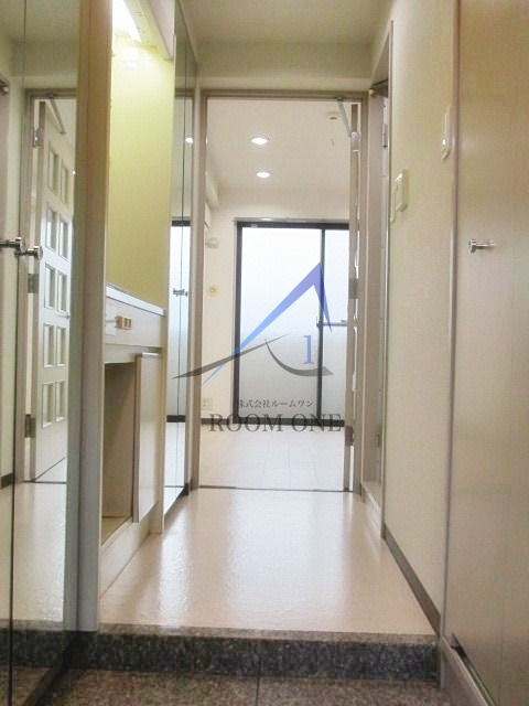 玄関　玄関です。