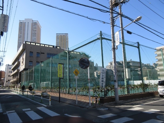 小学校　荒川区立ひぐらし小学校（小学校）まで345m