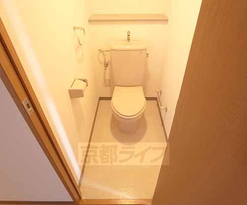 レジディア太秦のトイレ写真