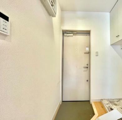 東急東横線 学芸大学駅 徒歩7分 2階建 築19年の玄関写真