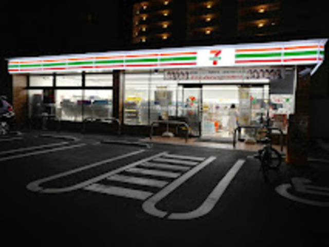 コンビニ　セブンイレブン大阪桜川2丁目店（コンビニ）まで346m