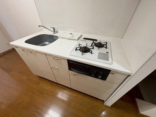 キッチン　写真は違う号室です。
