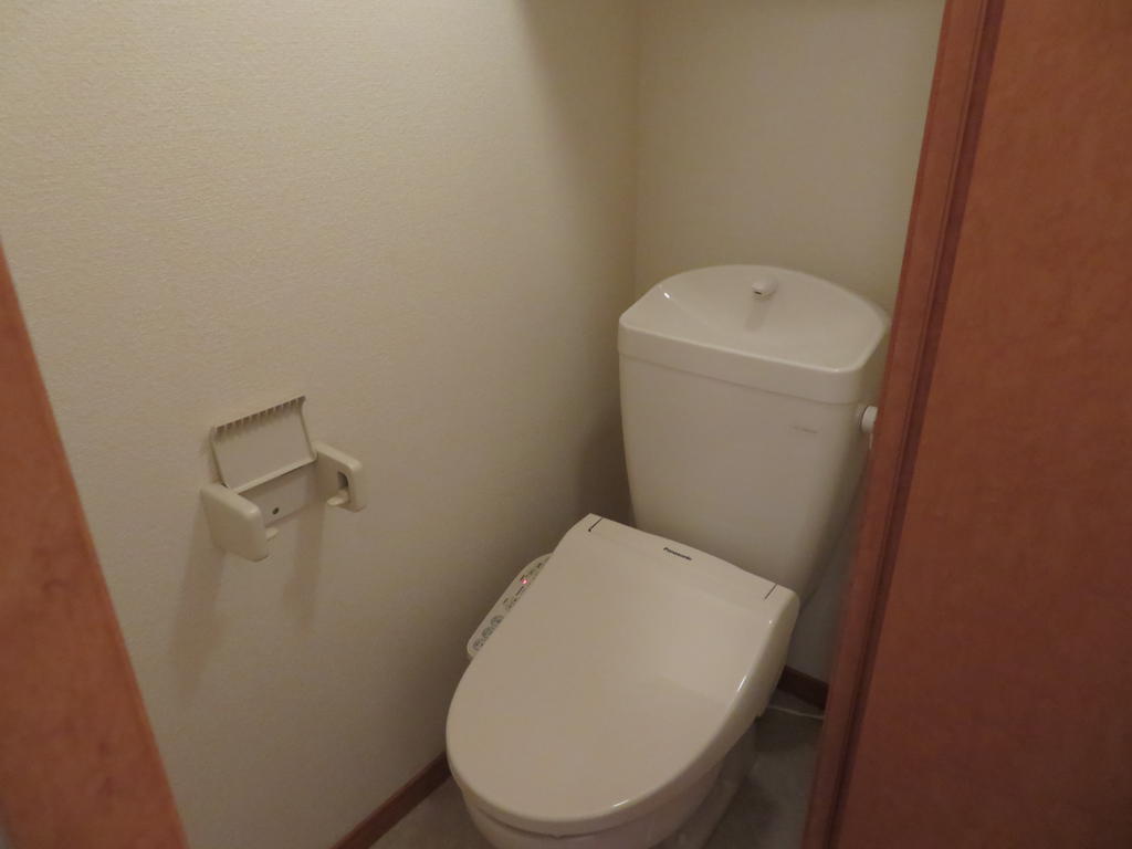 【津山市志戸部のアパートのトイレ】