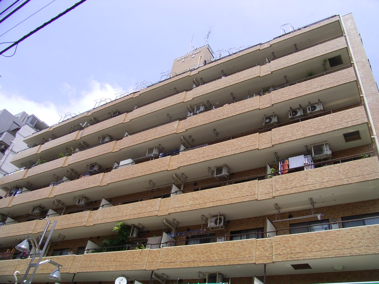 都営三田線 新板橋駅 徒歩3分 築40年