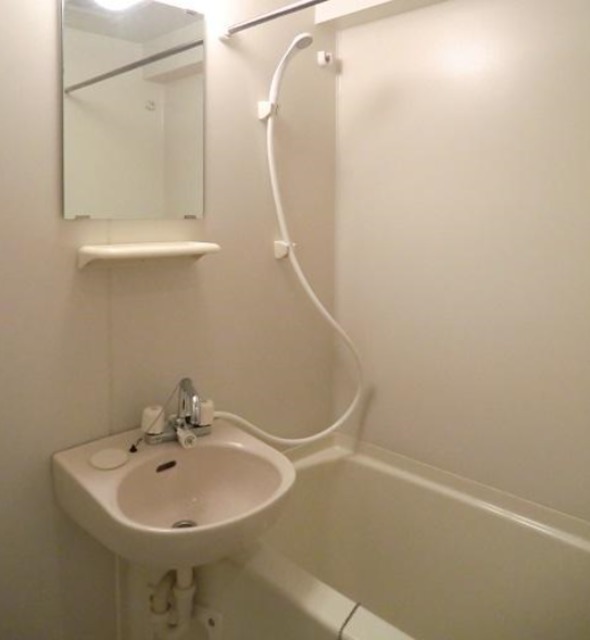 バス・シャワールーム　バス
