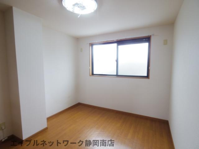 その他設備　明るい洋室です
