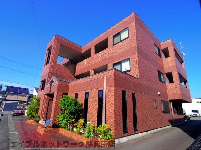 建物外観　外観は落ち着いています