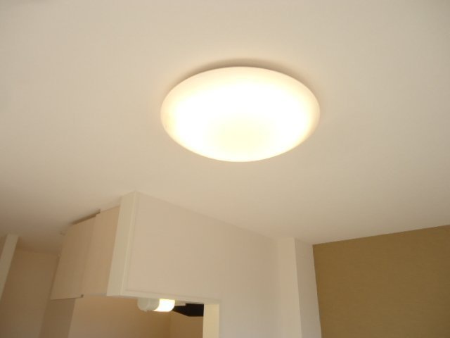 その他設備　照明器具付きです☆便利ですね！
