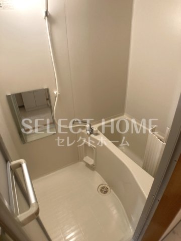 バス・シャワールーム　ゆったり過ごせるお風呂です