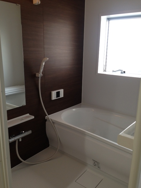 バス・シャワールーム　※画像は同タイプの別部屋です。