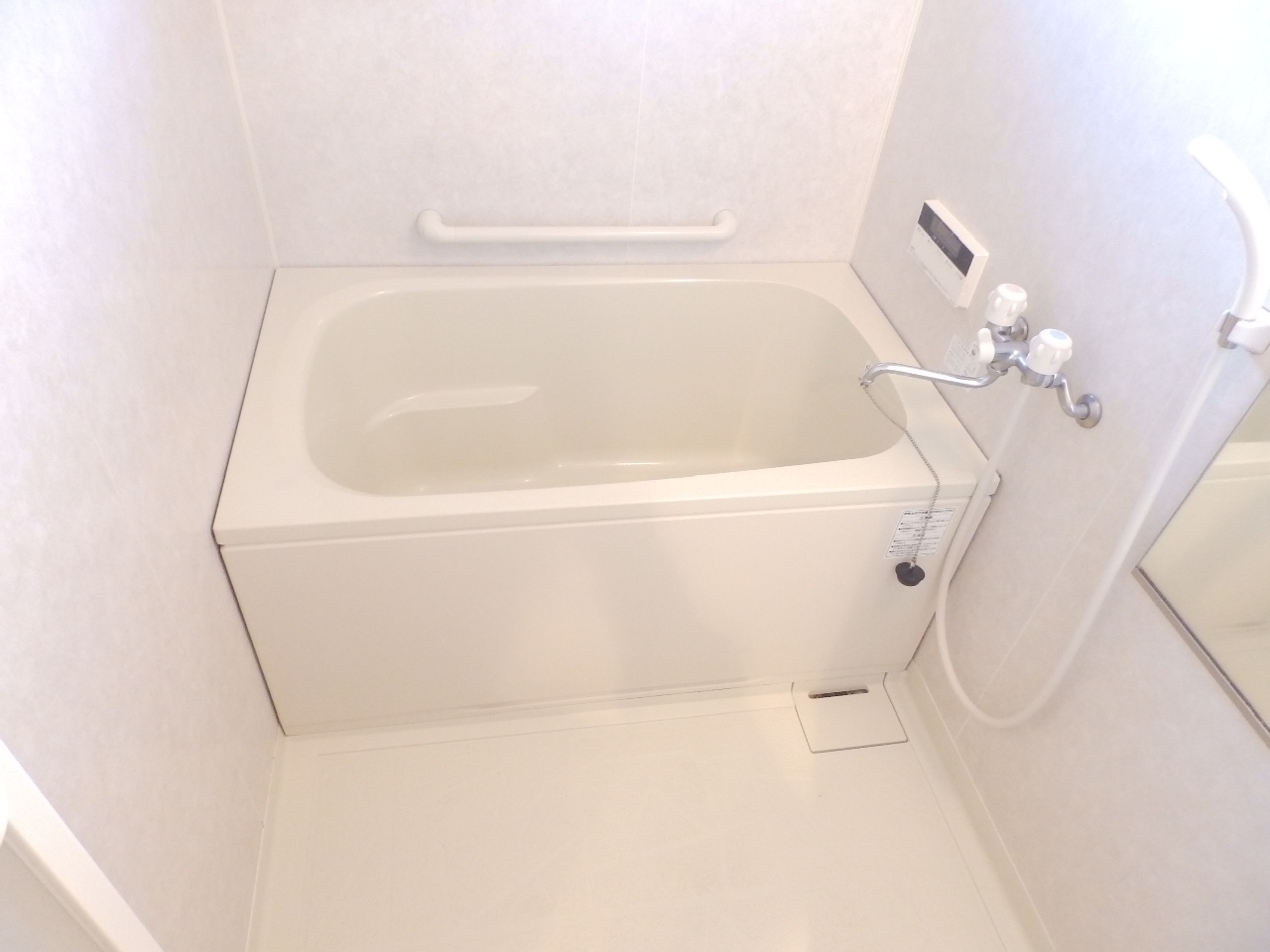 バス・シャワールーム　まだまだ綺麗です