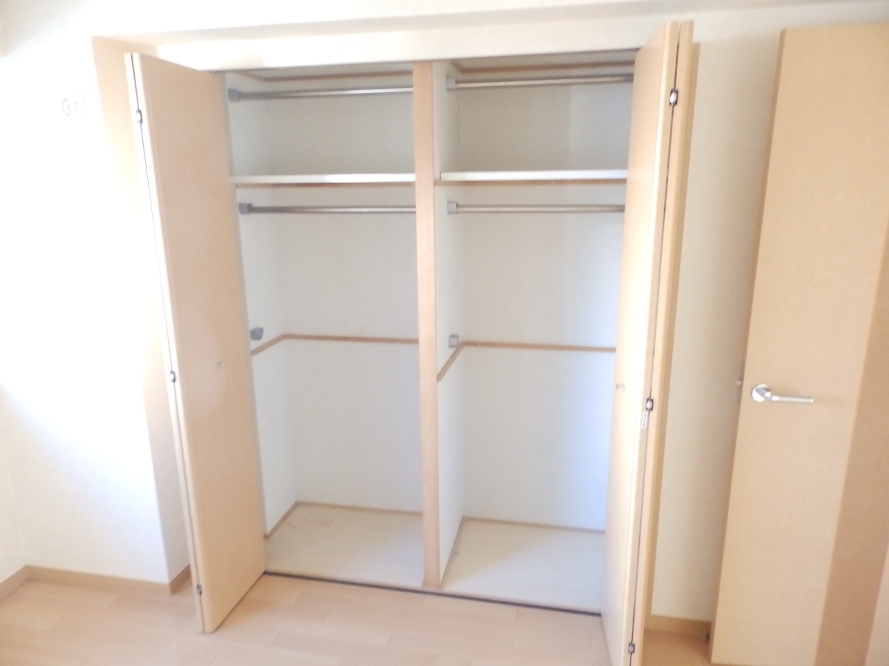 収納　各部屋あります