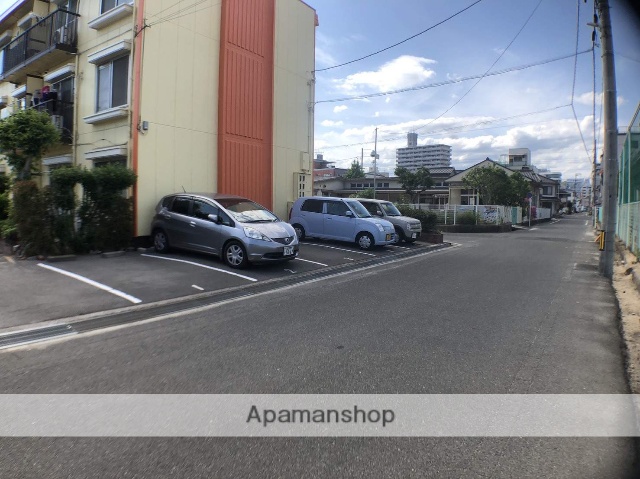 その他　駐車場（その他）まで0m