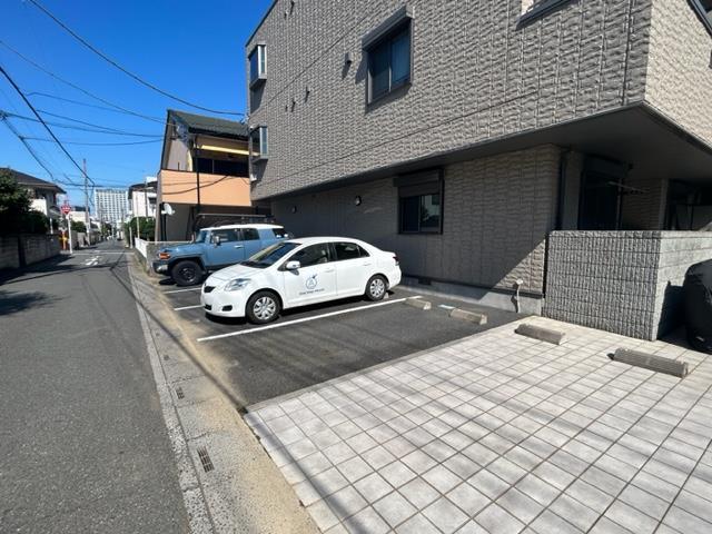 【アーバン上小の駐車場】