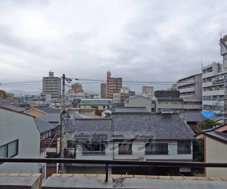 【京都市上京区栄町のマンションの眺望】