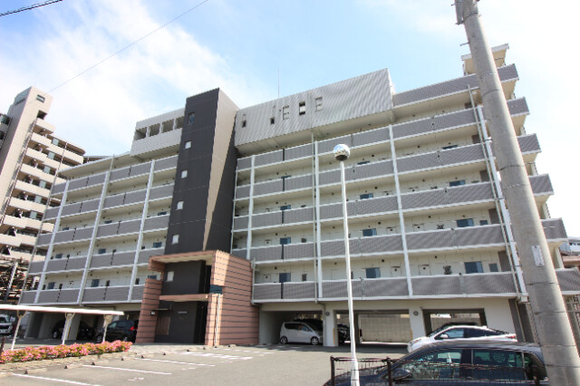 宗像市田熊のマンションの建物外観