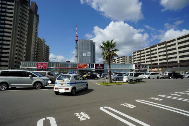 【飯塚市川島のアパートのスーパー】