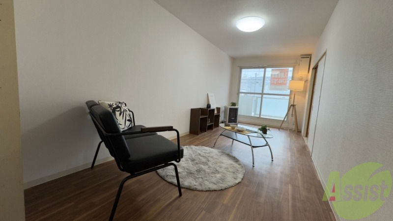 居室・リビング　広くてキレイなお部屋が広がっていて、充実した生活が送れそう。