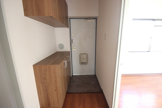 玄関　※別部屋の写真です