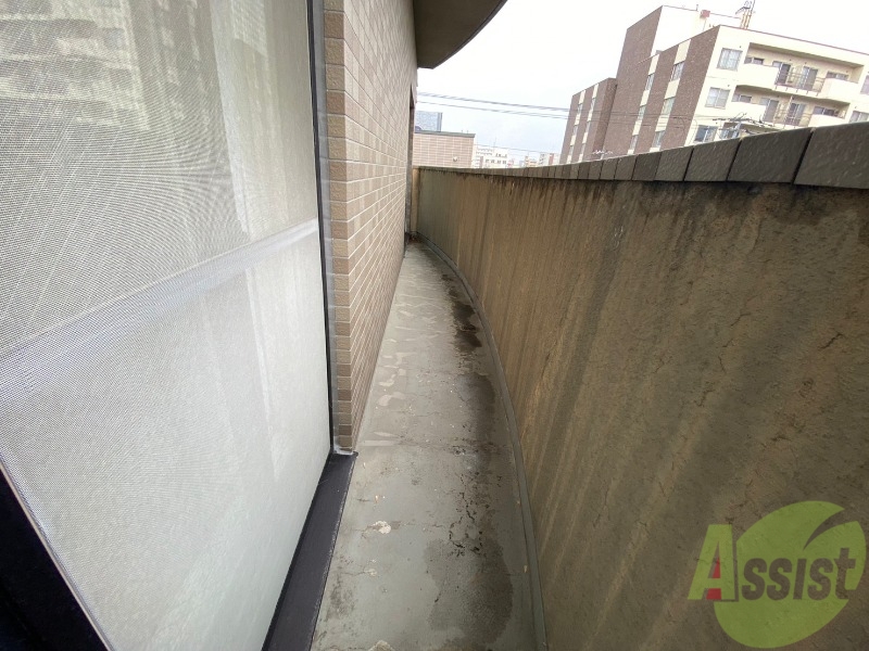 バルコニー　バルコニーが付いていますので一息ついてみてはいかがですか。