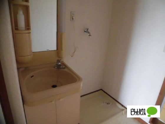 洗面設備　※モデルルームの為、家具等は付きません