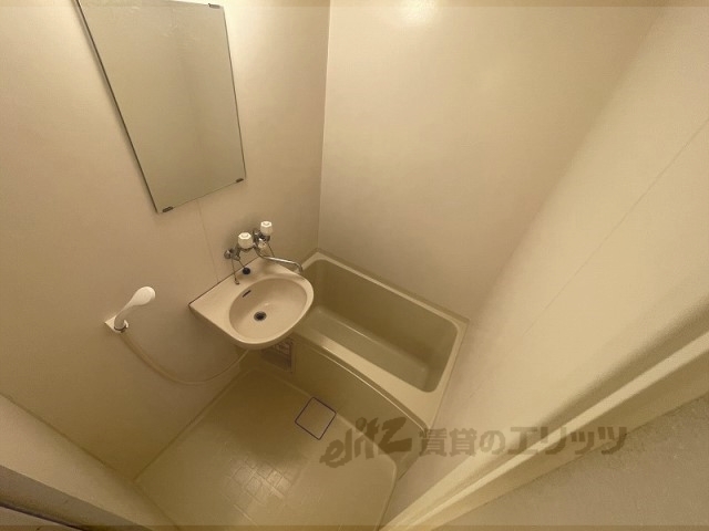 バス・シャワールーム　バス