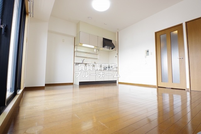 居室・リビング　13.3帖の広々としたリビング！