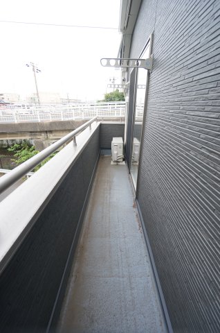 バルコニー　水曜日、営業時間外もご相談ください！