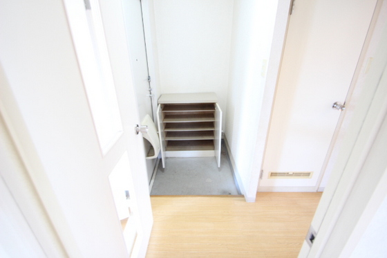 玄関　※別のお部屋の写真