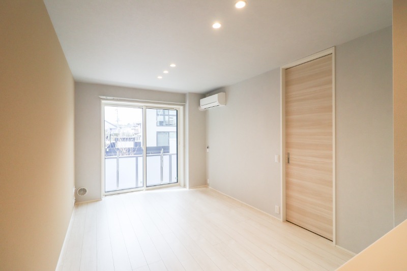 居室・リビング　図面と現状に相違がある場合には現状を優先