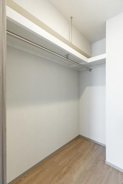 収納　写真は同タイプ住居です。