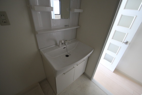 洗面設備　※別部屋の写真です