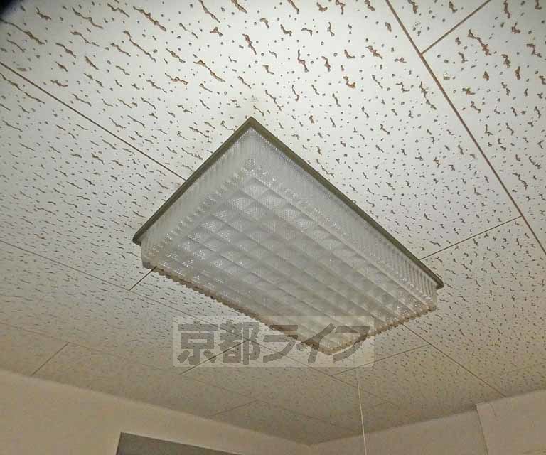 その他部屋・スペース　照明